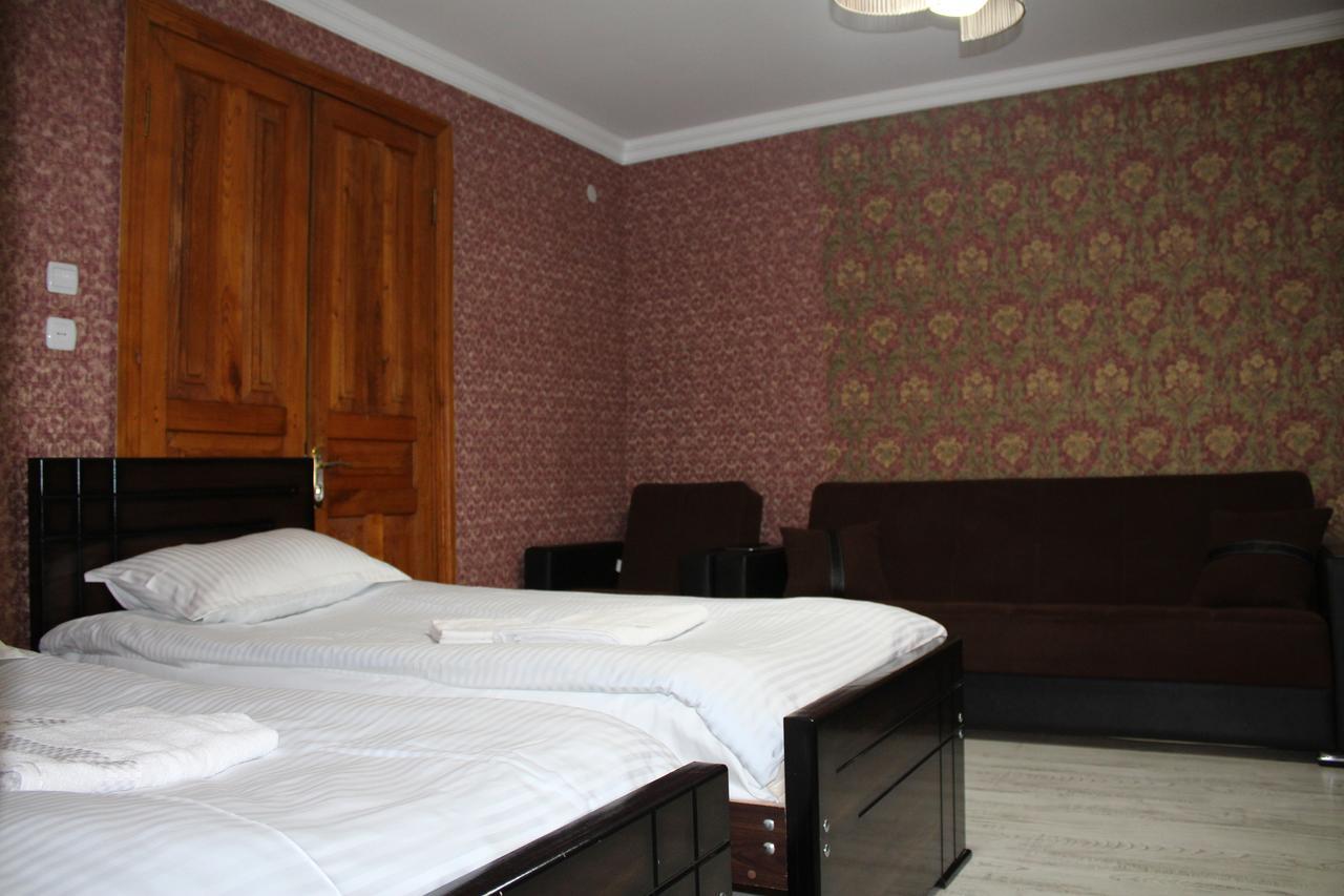 Salome Guest House Mestia Exterior foto