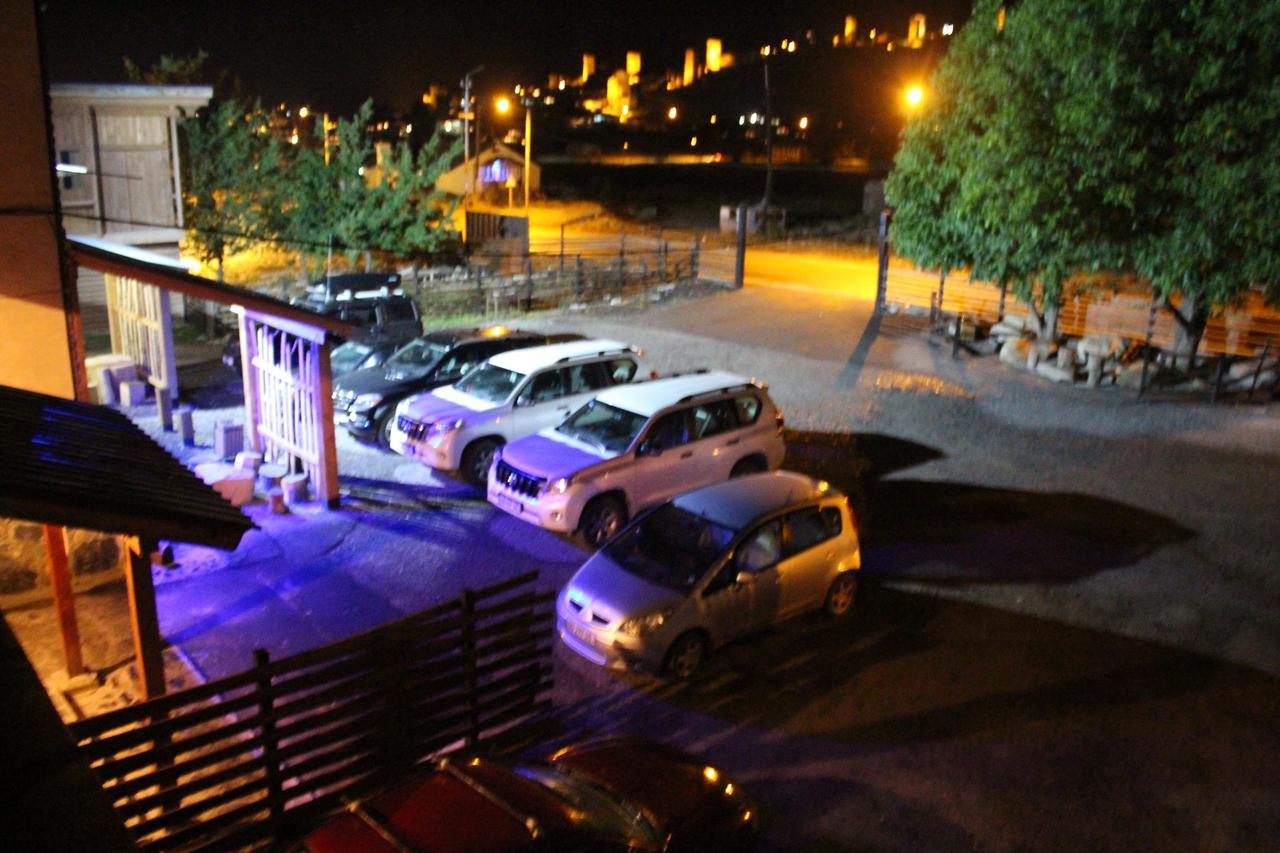 Salome Guest House Mestia Exterior foto