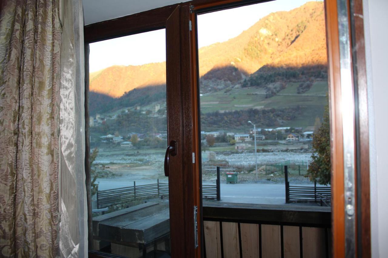Salome Guest House Mestia Exterior foto